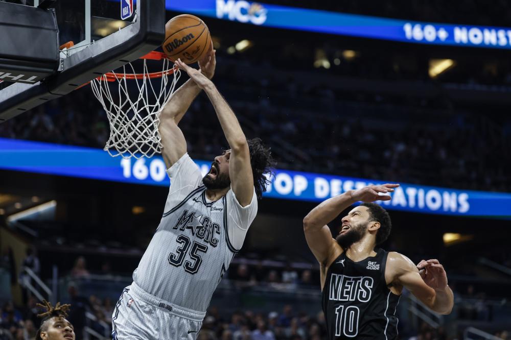 的表现令人 的表现令人